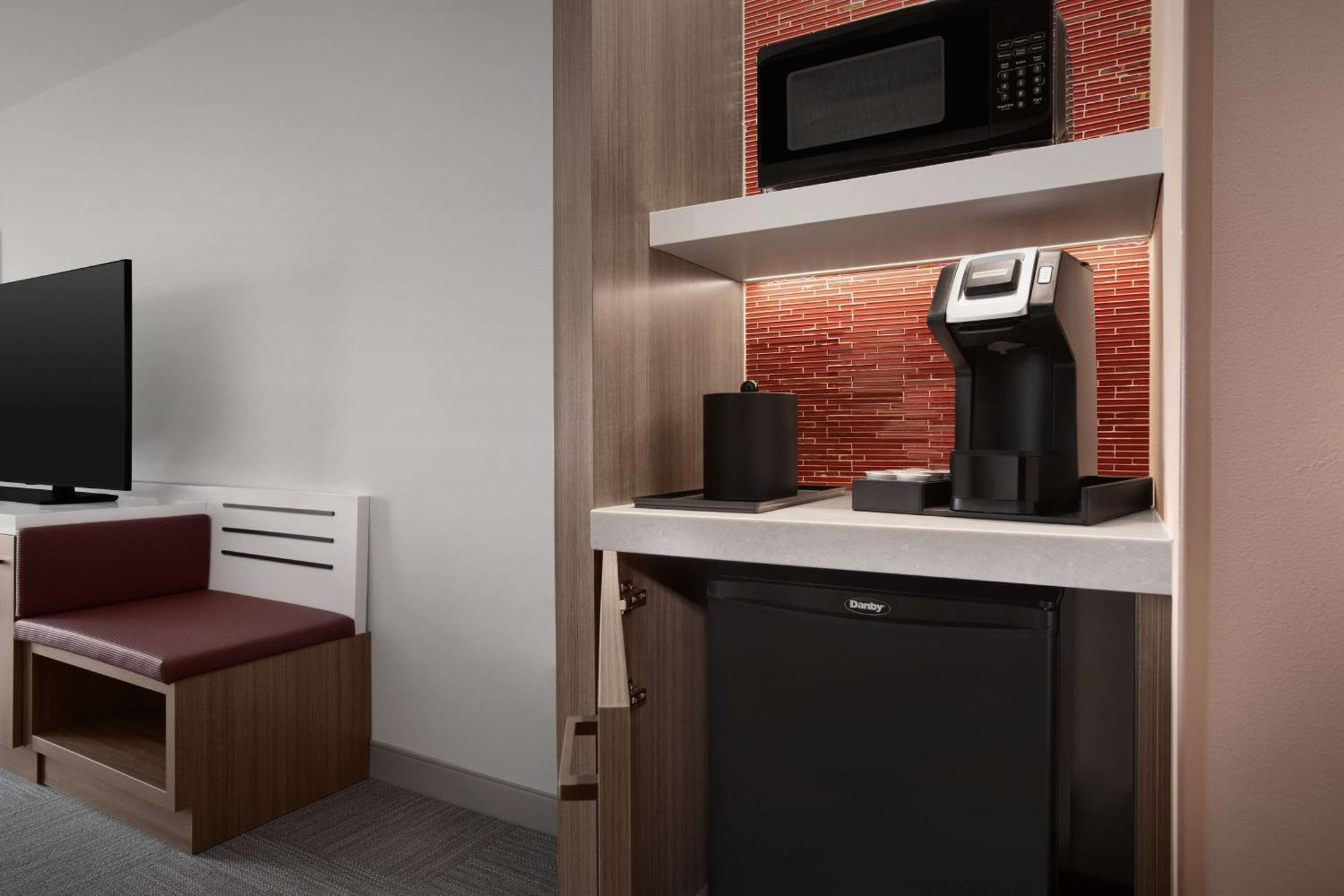 Hilton Garden Inn Denver Airport Tower Road 외부 사진