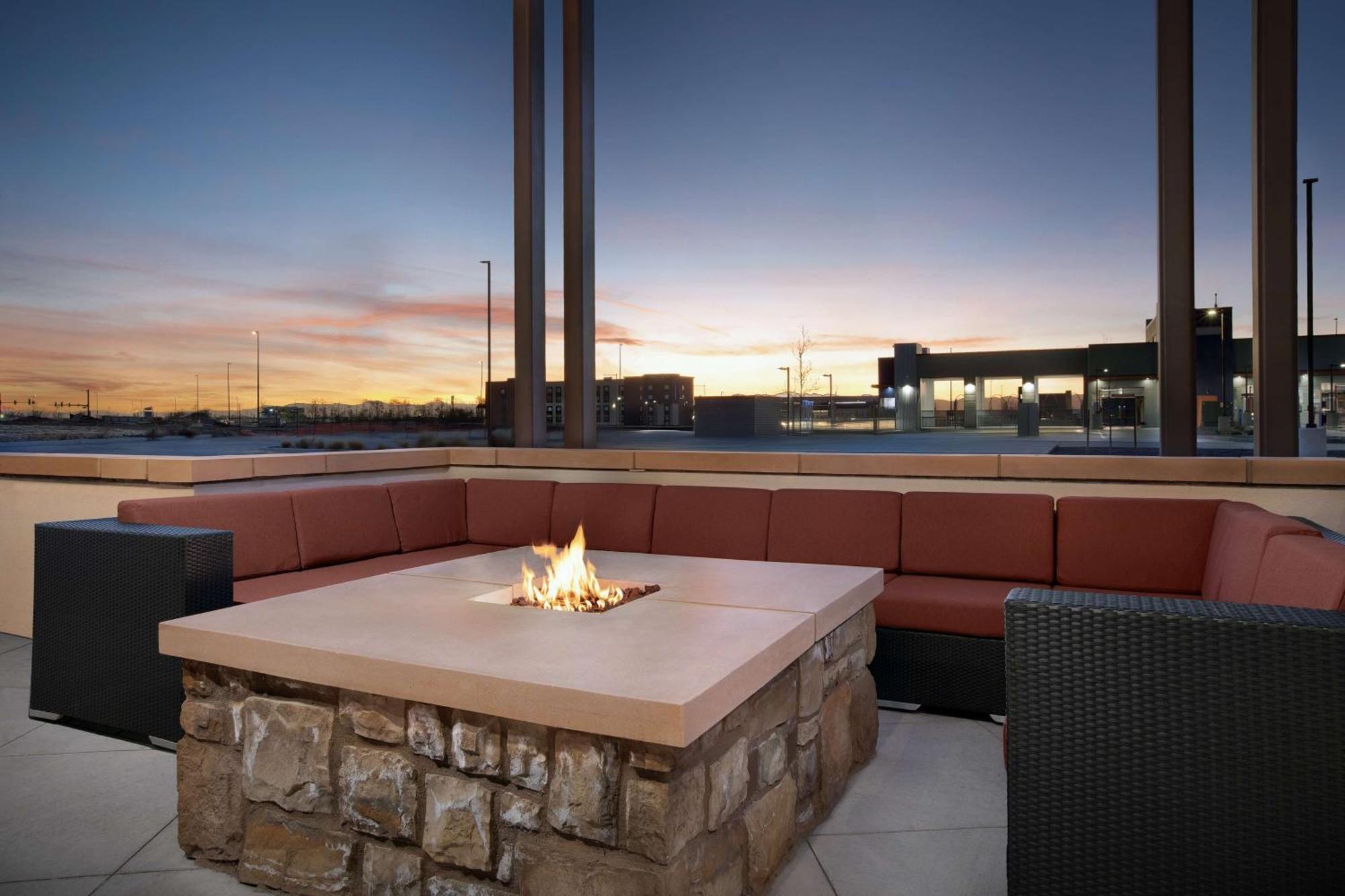 Hilton Garden Inn Denver Airport Tower Road 외부 사진